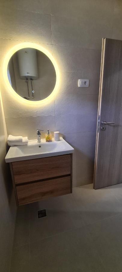 Apartmani Ivana Kaštela Exteriör bild