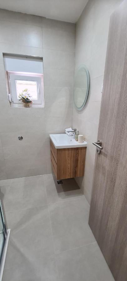 Apartmani Ivana Kaštela Exteriör bild